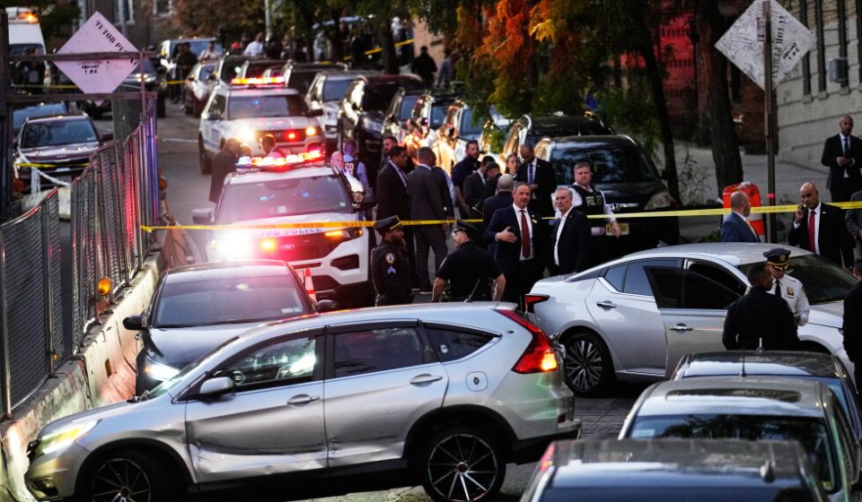 Immigration officer shoots man during arrest in New York