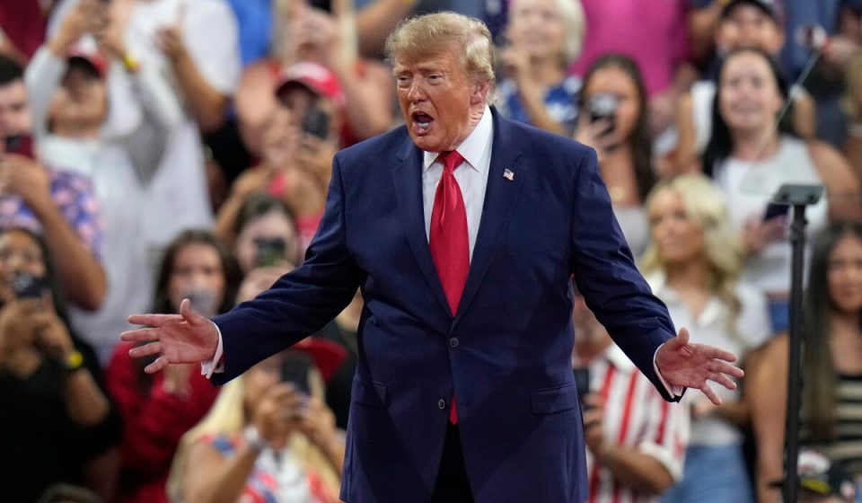 Trump, during a rally in Florida, revives the idea of ​​a military intervention in Cuba after Iran