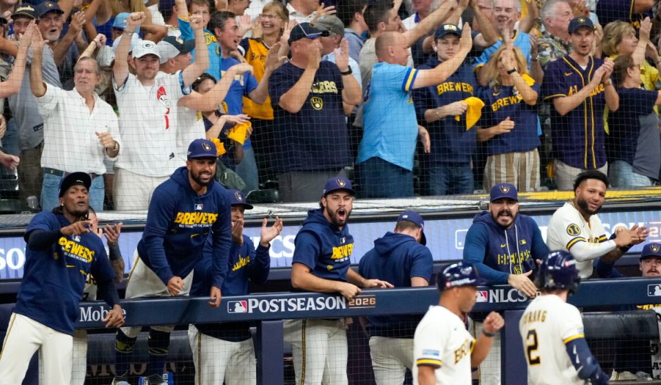 Brewers' ticket promotion from 2015 leads to World Series complications