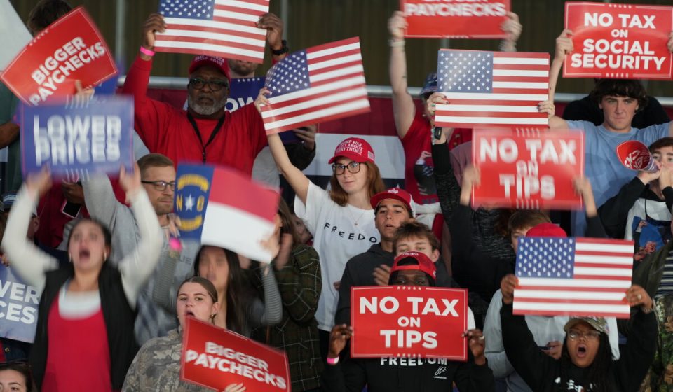 Trump campaigns in North Carolina in final GOP push before midterms - AP News