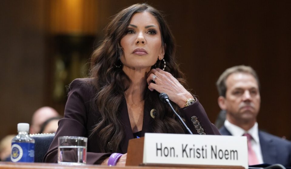 Kristi Noem files for divorce