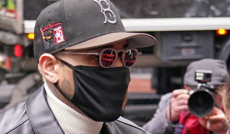 Chris Brown avoids jail for London brawl