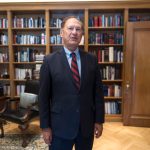 Alito criticizes surge in emergency cases and Trump's rhetoric