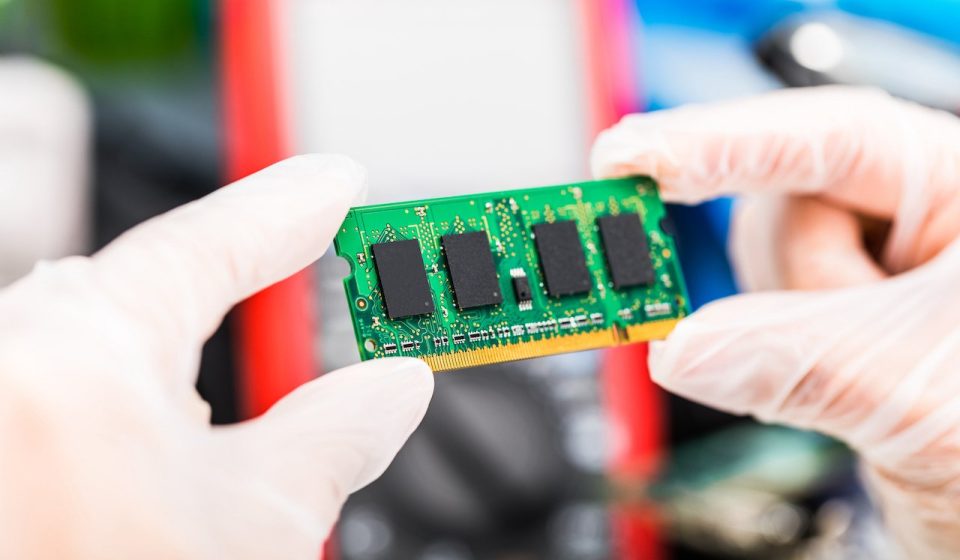 Prediction: This artificial intelligence (AI) memory stock will go parabolic on October 30