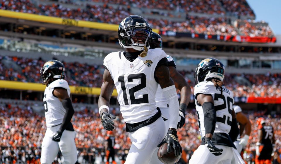 Travis Hunter played every snap on defense, none on offense