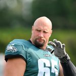 Eagles RT Lane Johnson announces retirement