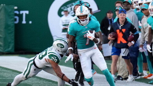 Actions to take before Fantasy Football Week 8: Buy Chris Olave, sell Ashton Jeanty