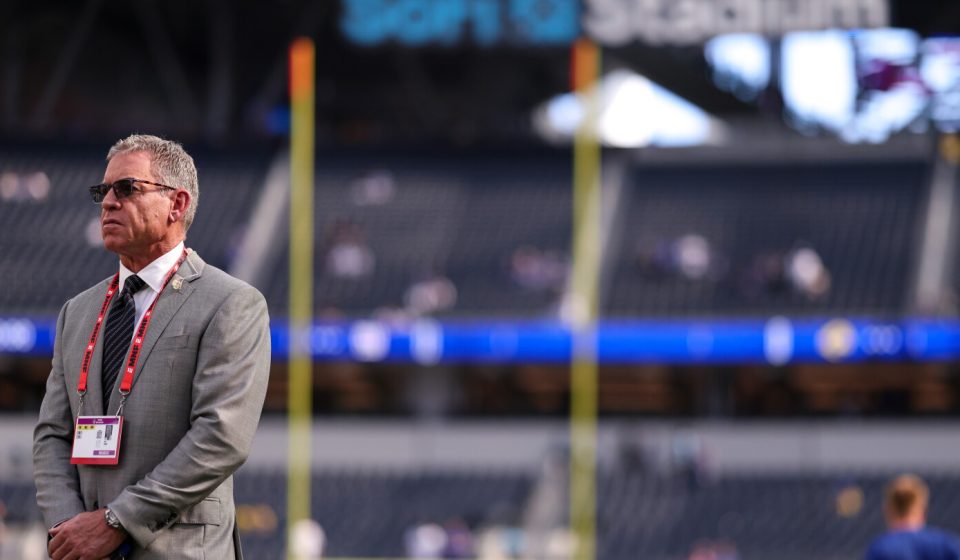 Troy Aikman's role with the Dolphins looms over his broadcasting future