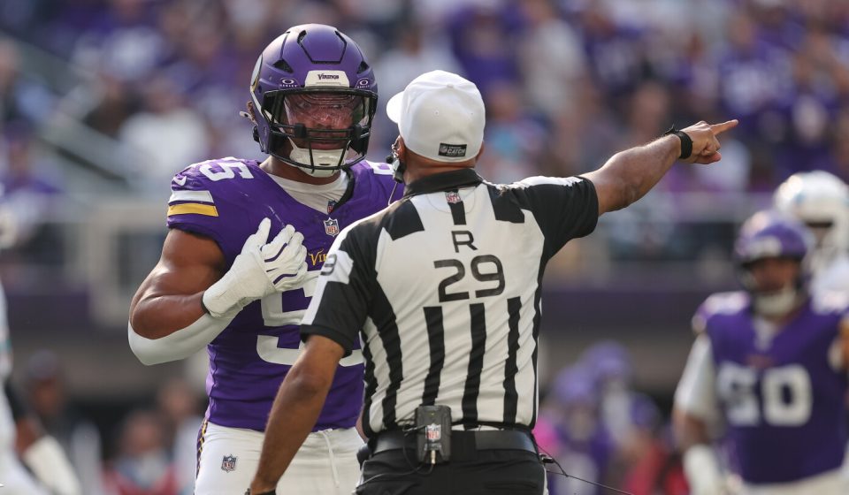 NFL looks into incident between Vikings' Eric Wilson and referee Adrian Hill