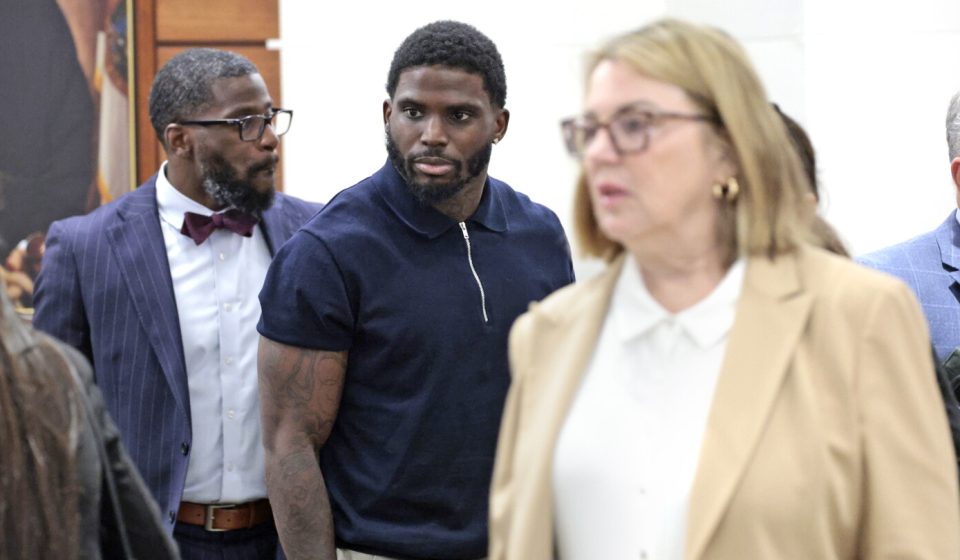 Tyreek Hill’s Ex-Wife Testifies About Alleged Abuse During Divorce Trial Tyreek Hill's Ex-Wife Testifies About Alleged Abuse During Divorce Trial