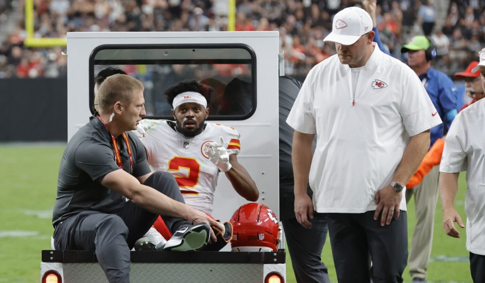Chiefs WR Tyquan Thornton dislocated ankle