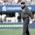 Jim Harbaugh is not happy with the journalist because "more insult than question" about Justin Herbert