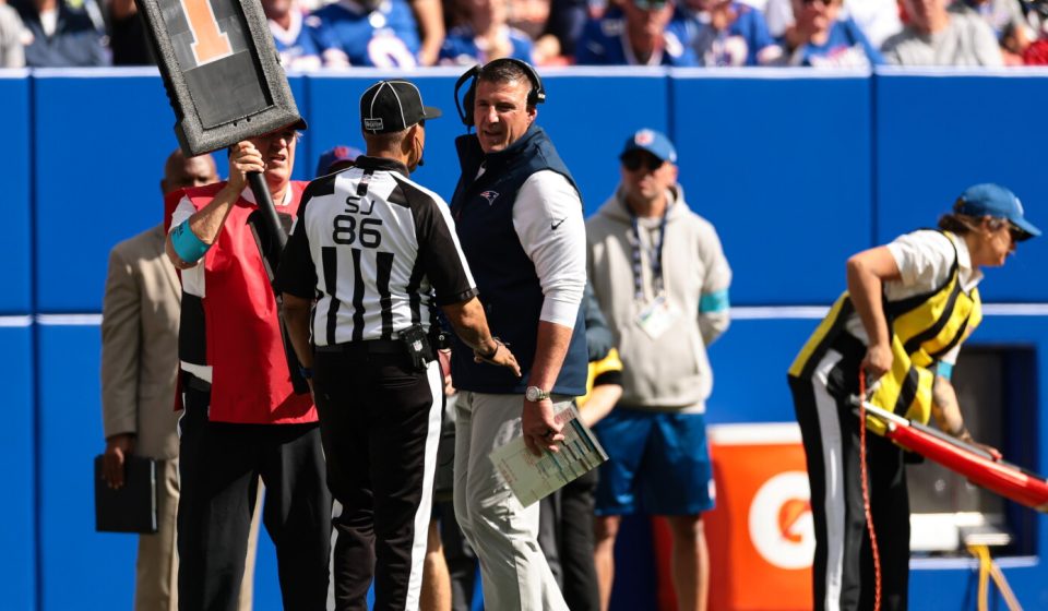 Mike Vrabel: The referee reported me because he was sensitive when I told him he made a bad call