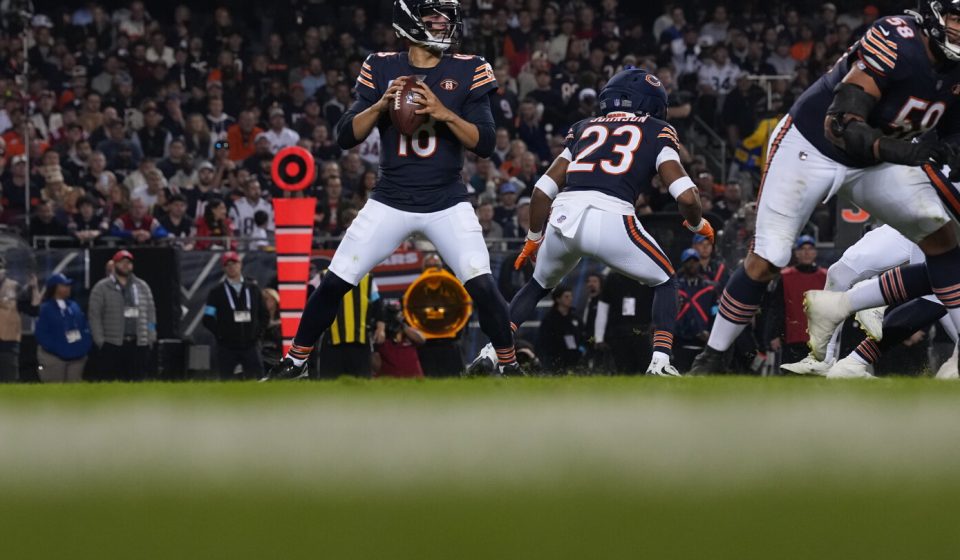 NFL fines Caleb Williams $23,882 for 'unauthorized logo' on shoes in Week 7