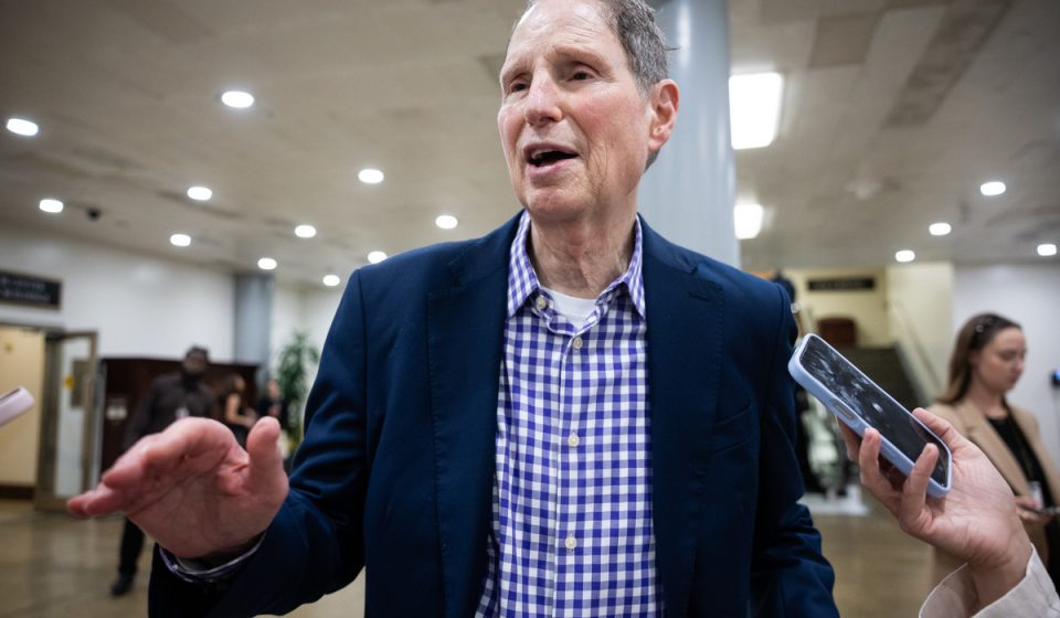 Wyden Unveils Plan to Raise Data Center Taxes – Live Updates