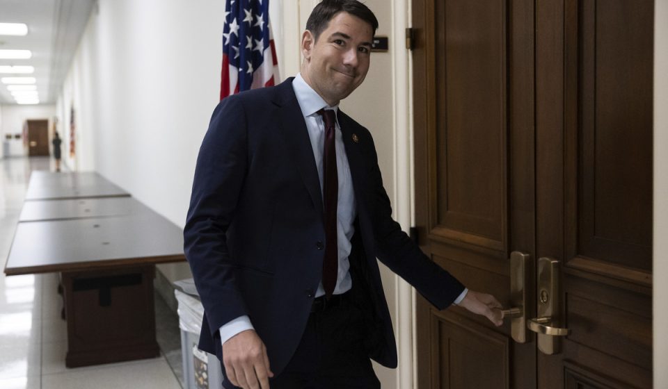 Caucus inspired by 'abundance' rolls out bipartisan agenda – Live Updates
