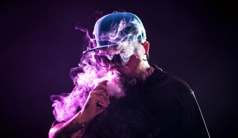 Vaping strongly linked to lung cancer Vaping strongly linked to lung cancer