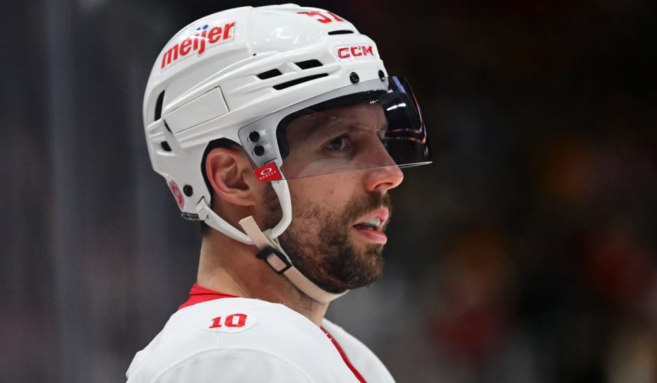Perron signs one-year, $850,000 contract with Stars