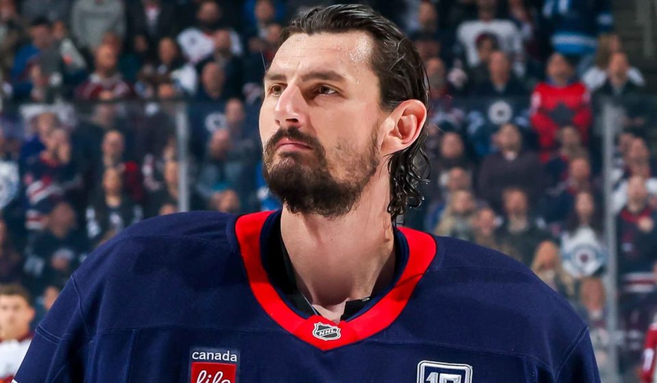 Hellebuyck traded to Devils by Jets for Mercer, Daws, Bjugstad and picks
